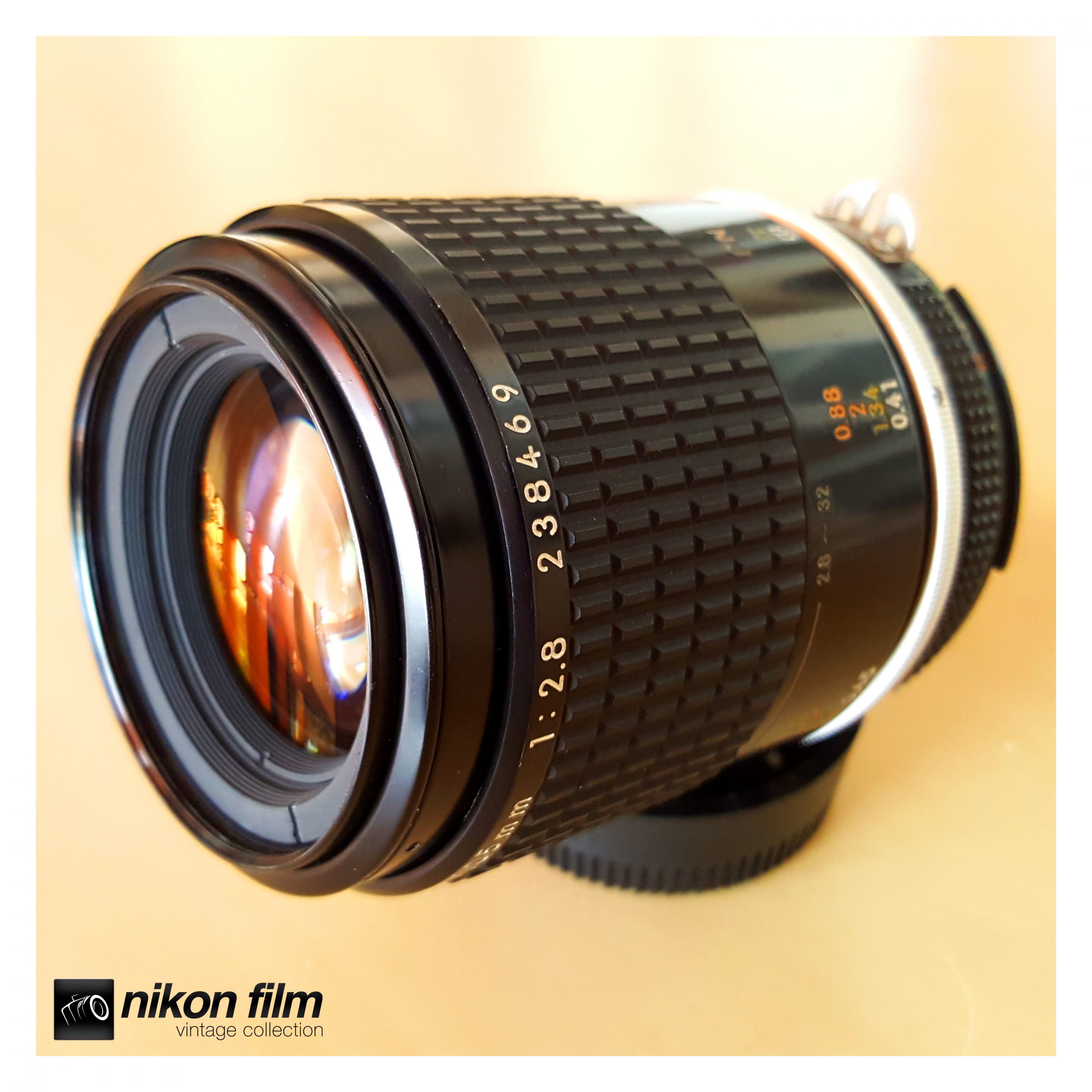 Nikon Micro-Nikkor 105mm F/2.8 AiS - Boxed -