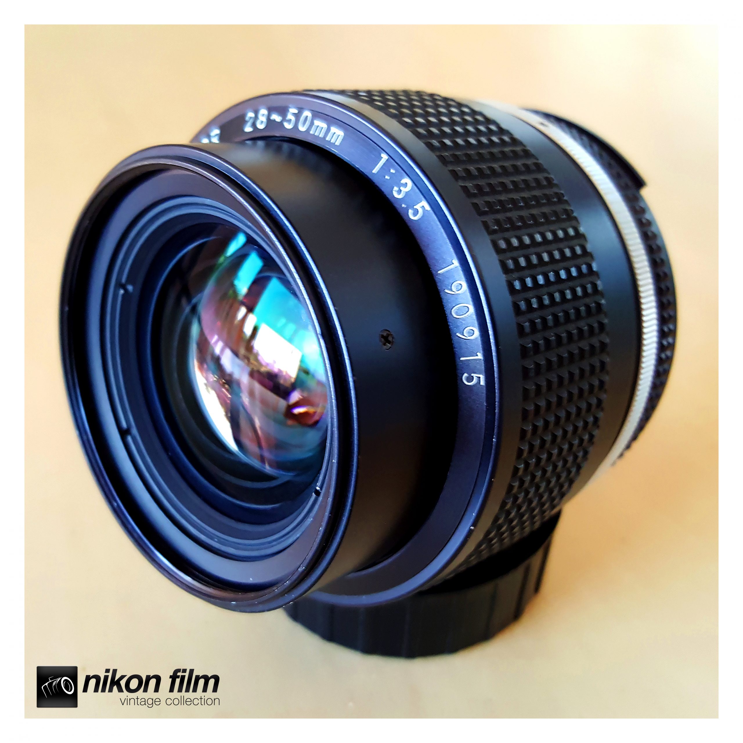 Nikon Ai-s 28-50mm f 3.5 Lens