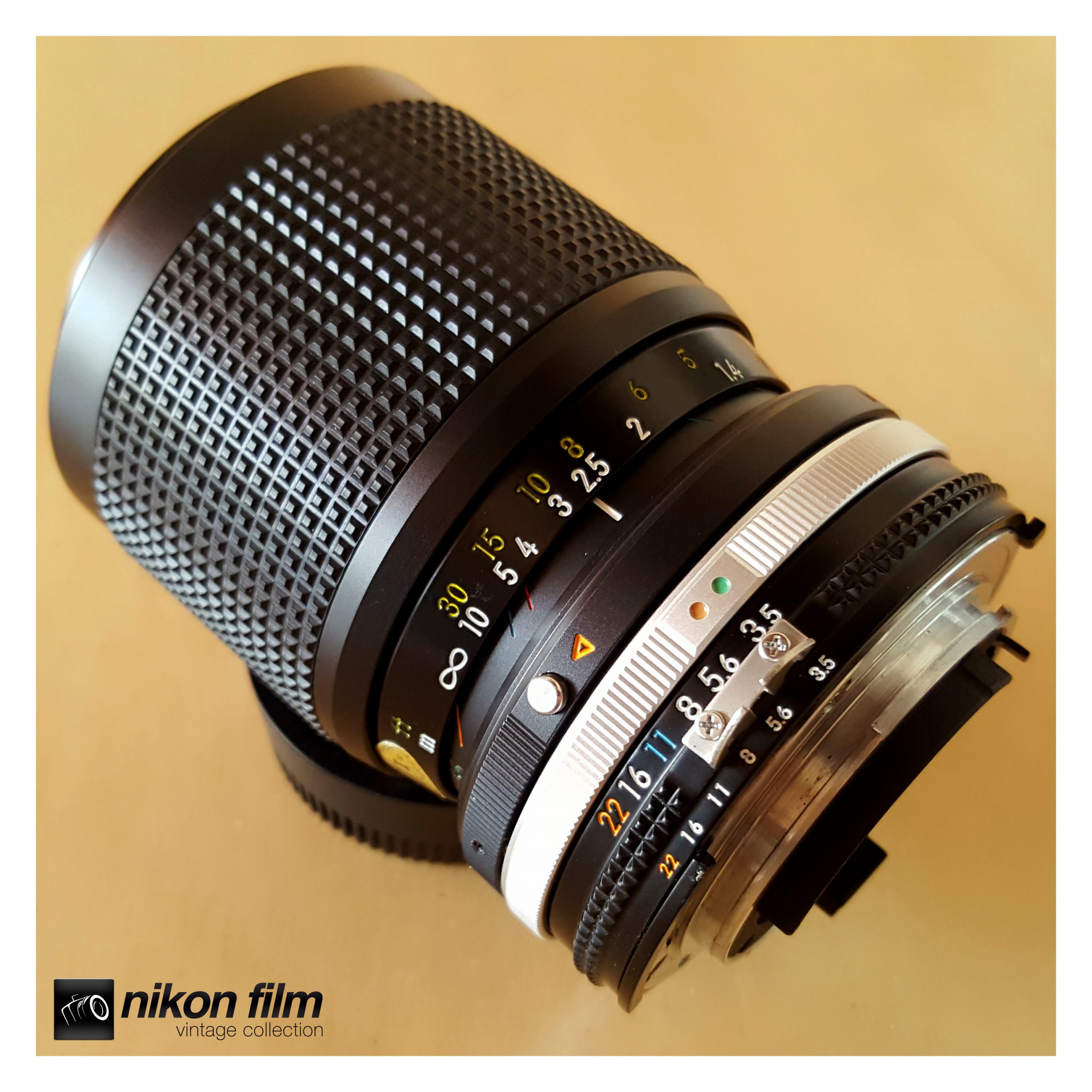 Nikon Zoom-Nikkor 35-105mm F/3.5-4.5 AiS