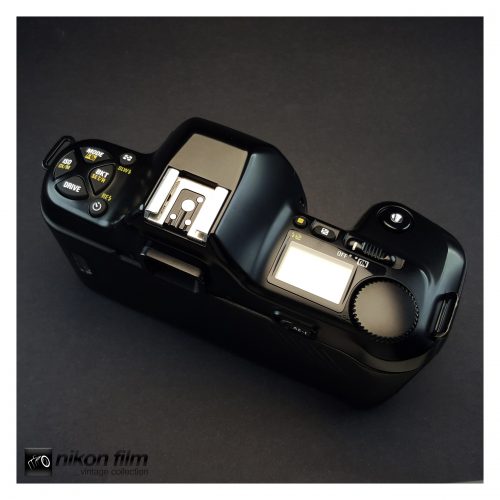 21030 Nikon F 601M Body Only black Film Camera Boxed 4 scaled