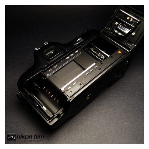 21030 Nikon F 601M Body Only black Film Camera Boxed 6 scaled