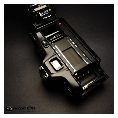 21030 Nikon F 601M Body Only black Film Camera Boxed 7 scaled