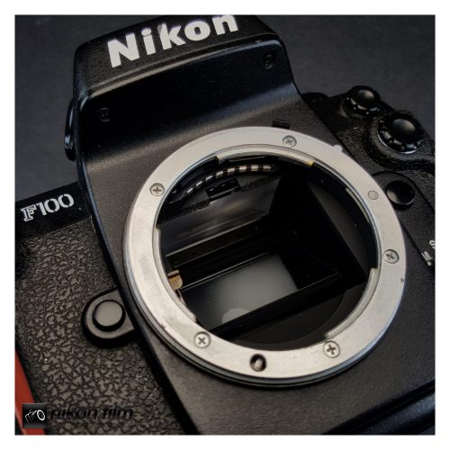 21043 Nikon F100 Body Only black 4 scaled