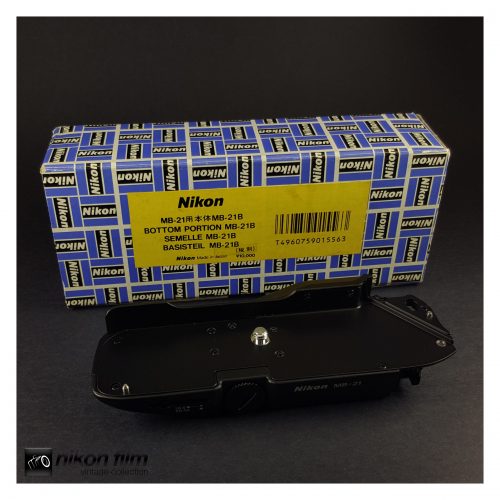 31119 Nikon MB 21 F4 Charger Boxed 1 scaled
