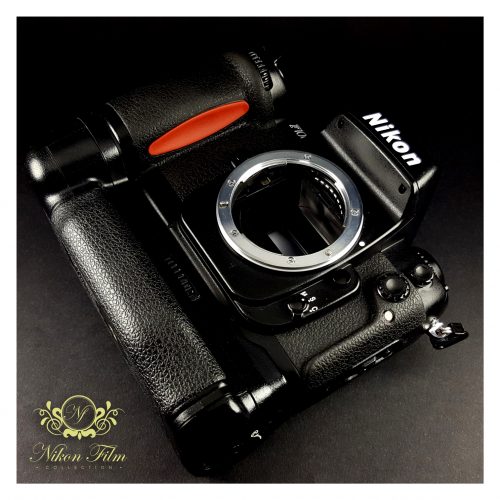 21075 Nikon F100 Professional Kit 2168386 8