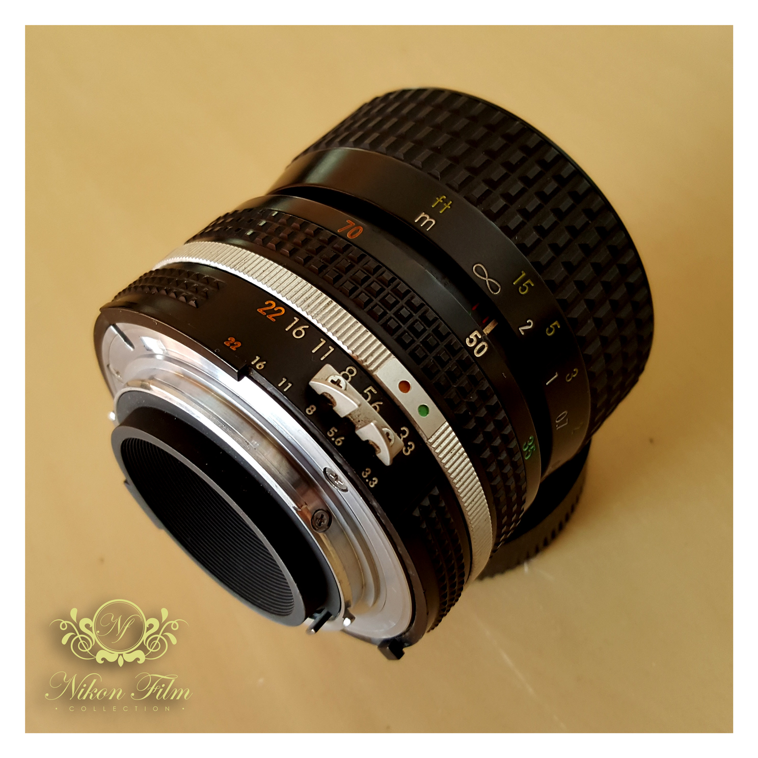 Nikon Zoom-Nikkor 35-70mm F/3.3-4.5 AiS - D Engraved