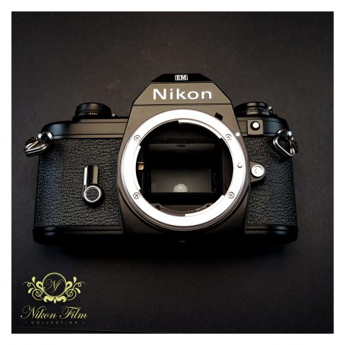 21118-Nikon-EM-Black-6891961-9