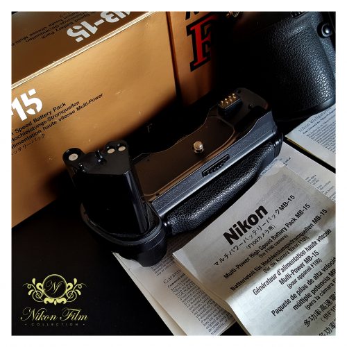 21128-Nikon-F100-Professional-Kit-–-Boxed-2070370-3