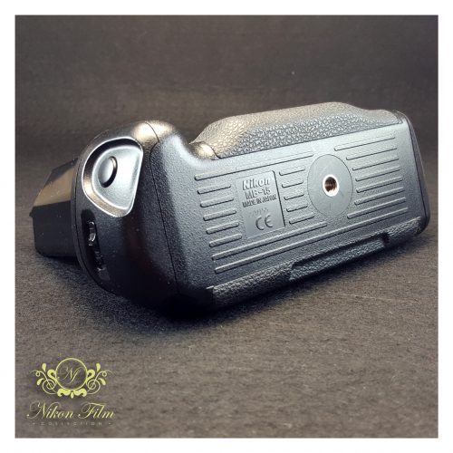31152 - Nikon MB-15 Cordless Battery Pack - Boxed (4)